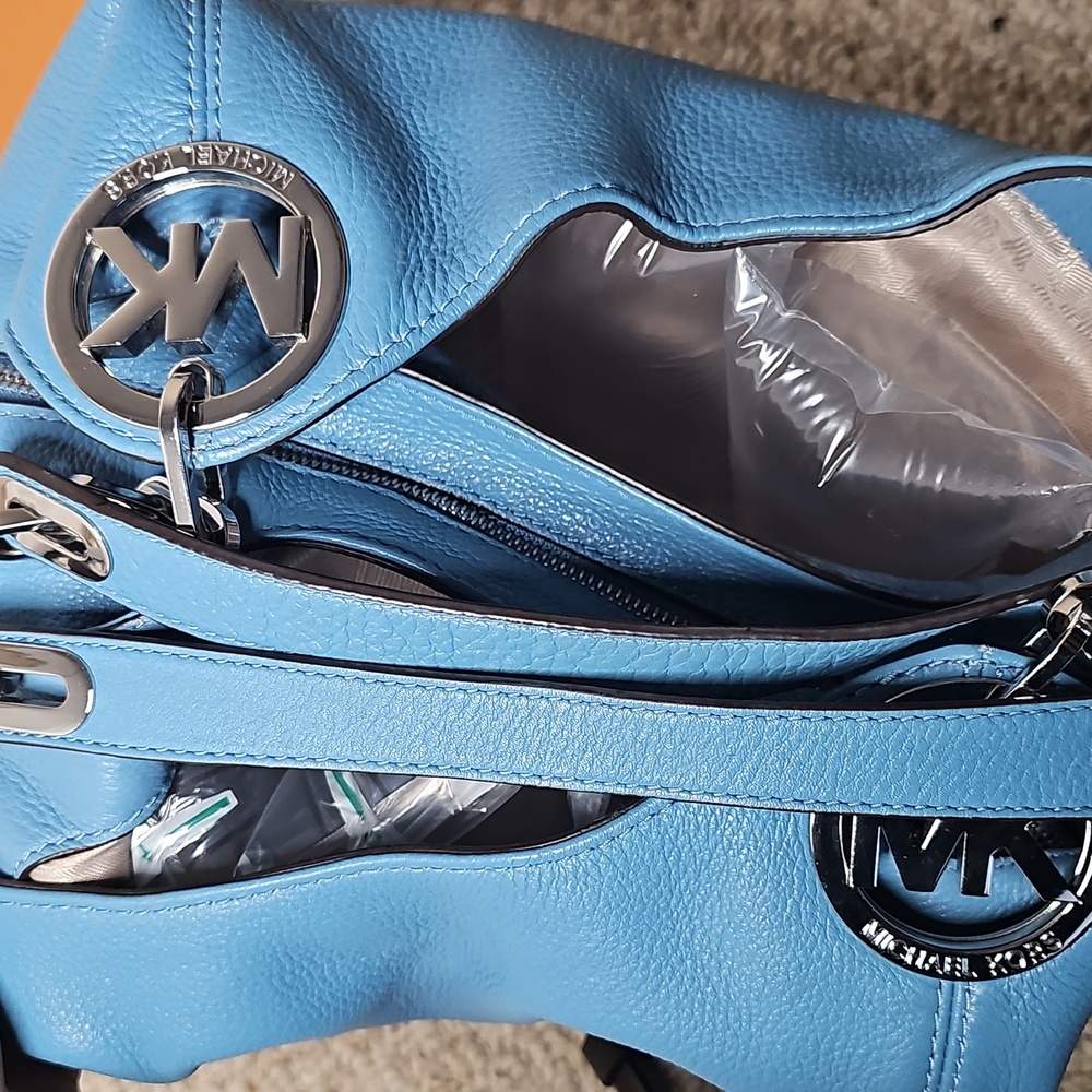 Authentic Michael Kors Blue Leather Shoulder Bag - Picture 12 of 12